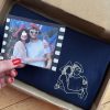 T-shirt broderie photo d'un couple