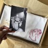 T-shirt broderie photo d'un couple de mariés