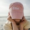 Bob personnalisé pour enfant rose clair - Accessoires personnalisées - L'atelier Broderie avec Laura