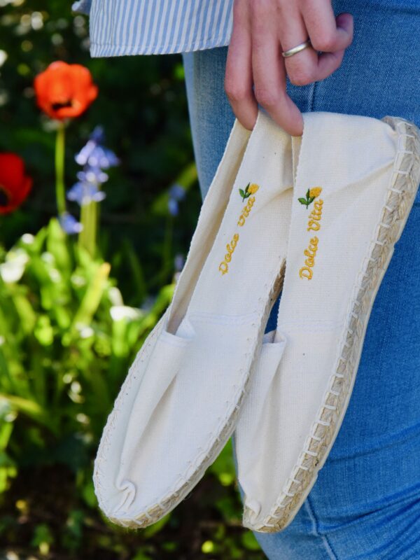 Espadrilles Made in France brodées - Chaussures personnalisées - L'atelier Broderie avec Laura
