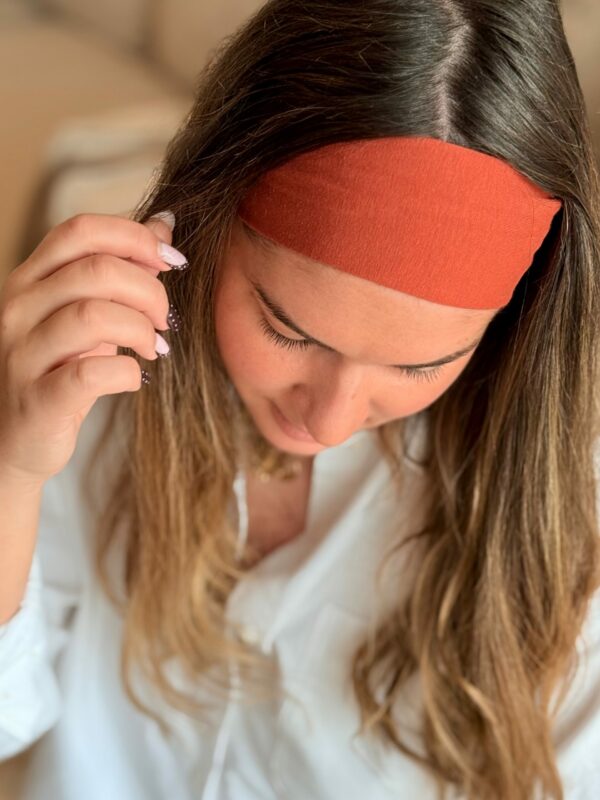 Bandeau Cheveux Brique - Accessoire personnalisé Femme - L'atelier broderie avec Laura