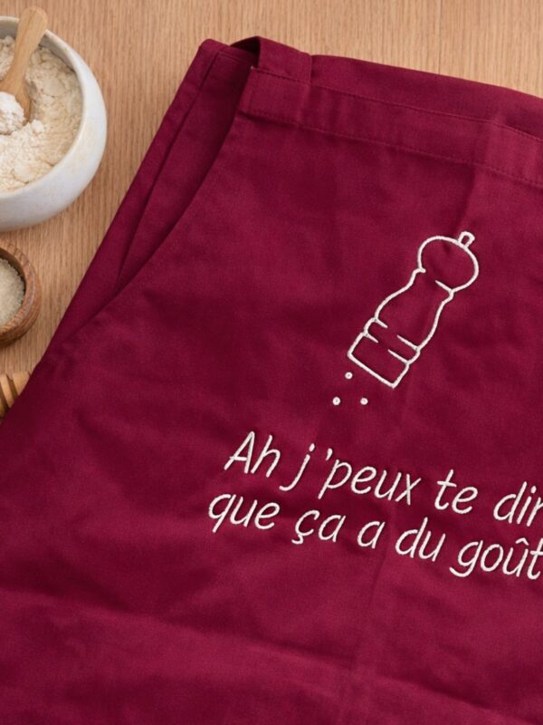Tablier de cuisine brodé - Mode & Maison - L'Atelier Broderie avec Laura
