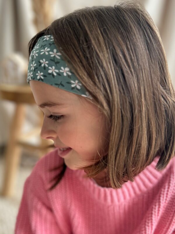 Bandeau cheveux enfant Marguerite - Accessoire personnalisé - L'atelier Broderie avec Laura