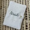 Protège carnet de santé en velours broderie noire - Univers bébé - L'Atelier Broderie avec Laura