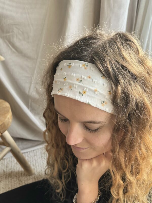 Bandeau Cheveux Bouton d'or - Accessoire personnalisé Femme - L'atelier broderie avec Laura